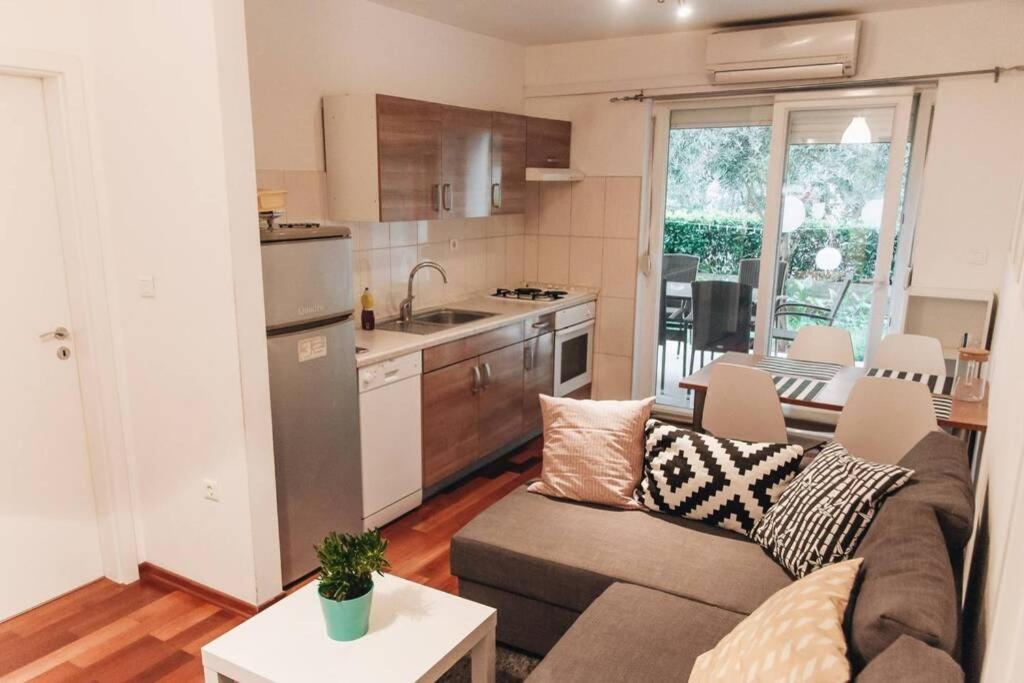 Cosy Apartment In A Quiet Neighborhood ザダル エクステリア 写真
